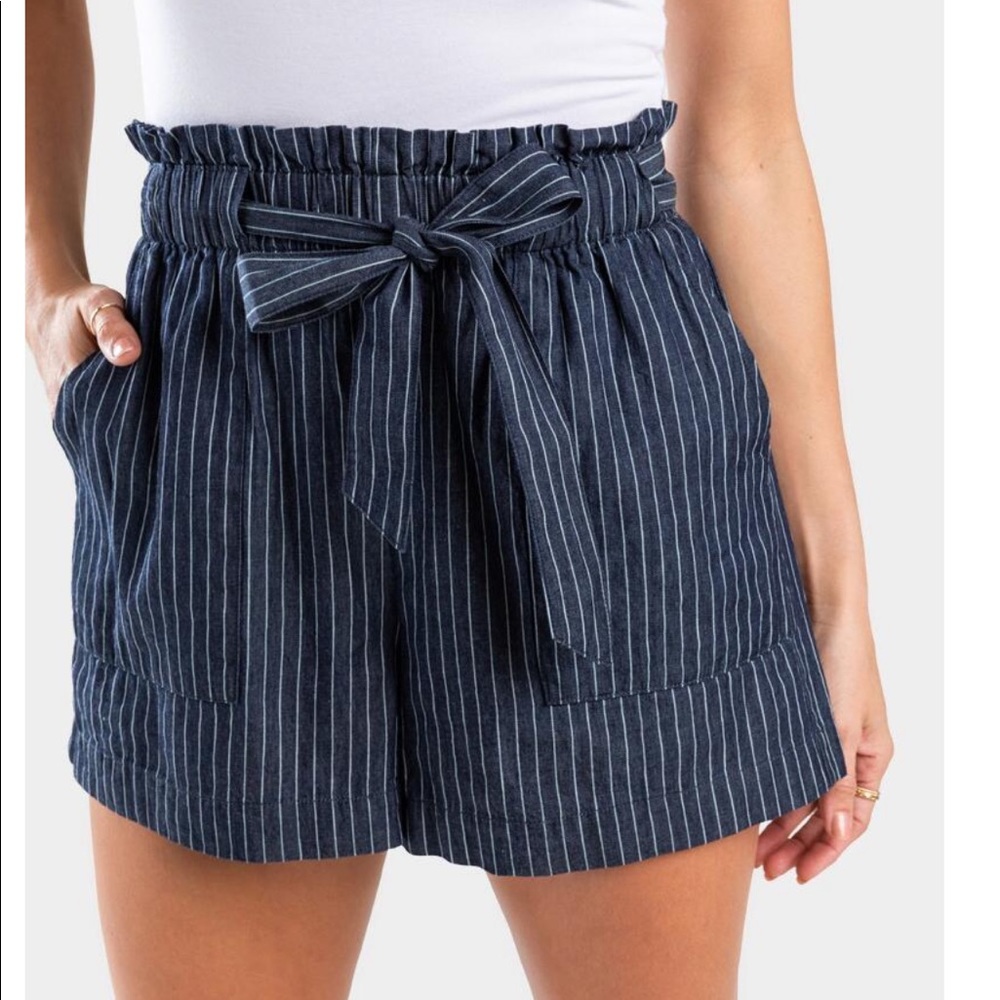 NWOT Francesca’s ABITHA STRIPE PAPERBAG SHORTS